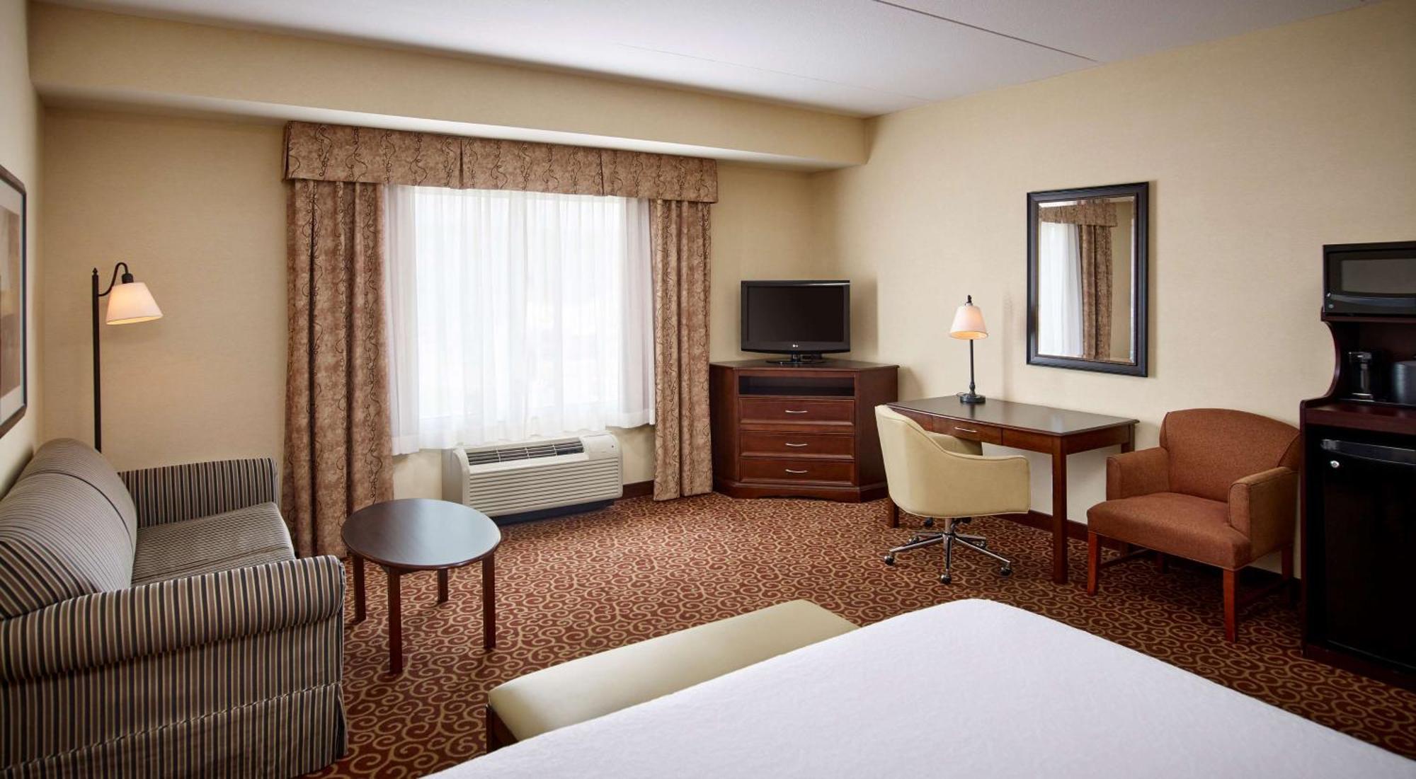 Hampton Inn By Hilton North Bay Exterior photo