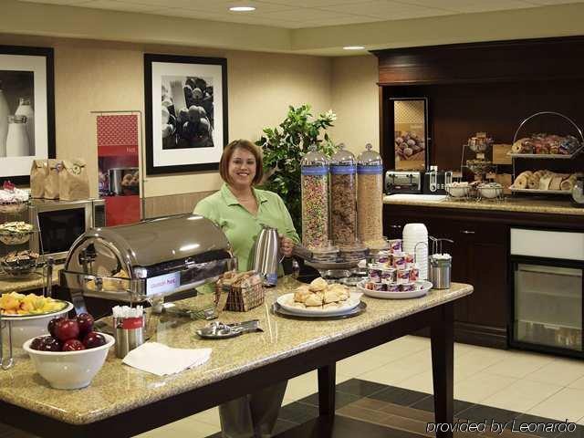 Hampton Inn By Hilton North Bay Restaurant photo